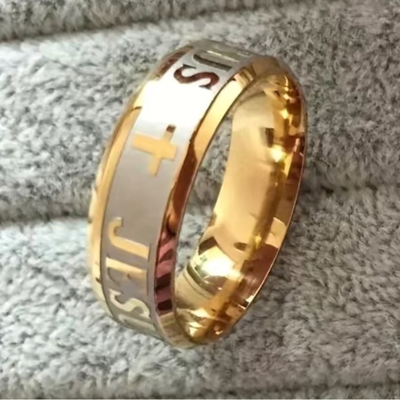 Jesus Cross Metal Alloy Ring Gold Tone Size 9 - Picture 6 of 12